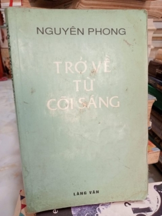 TRỞ VỀ TỪ CÕI SÁNG