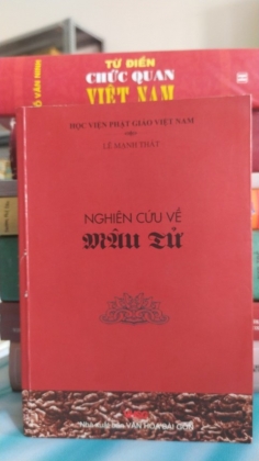 NGHIÊN CỨU VỀ MÂU TỬ