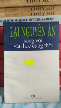 SỐNG VỚI VĂN HỌC CÙNG THỜI