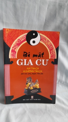 BÍ MẬT GIA CƯ