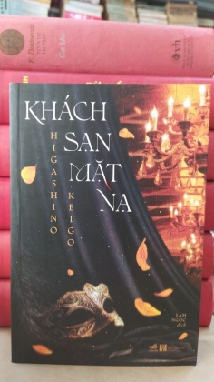 KHÁCH SẠN MẶT NẠ