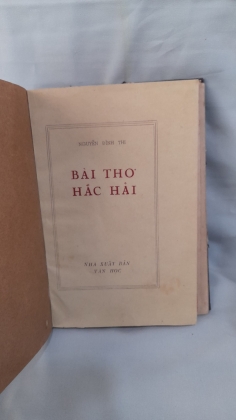 BÀI THƠ HẮC HẢI