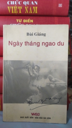 NGÀY THÁNG NGAO DU