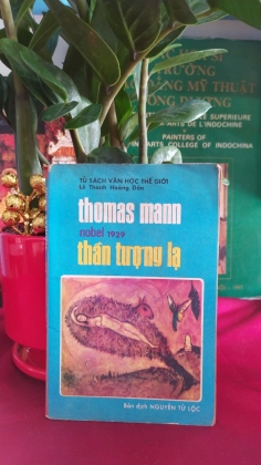 THẦN TƯỢNG LẠ