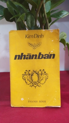 NHÂN BẢN