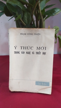 Ý THỨC MỚI TRONG NỀN VĂN NGHỆ VÀ TRIẾT HỌC