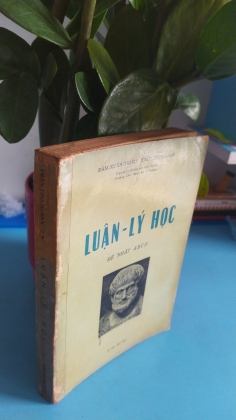 LUẬN LÝ HỌC