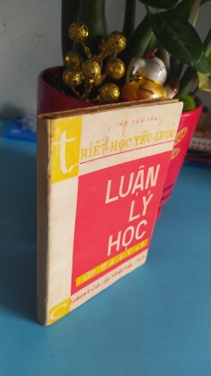 LUẬN LÝ HỌC