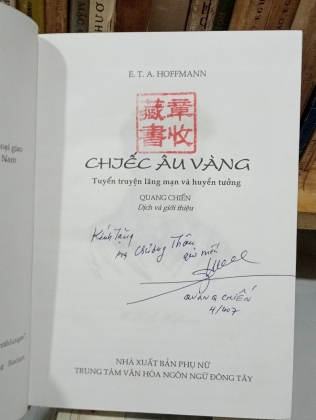 CHIẾC ÂU VÀNG