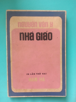 NHÀ GIÁO