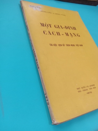 MỘT GIA ĐÌNH CÁCH MẠNG