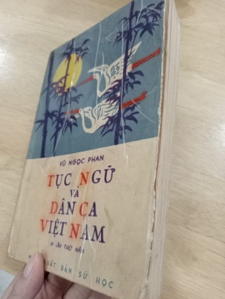 TỤC NGỮ VÀ DÂN CA VIỆT NAM