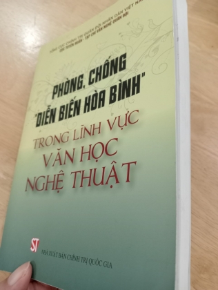 PHÒNG, CHỐNG DIỄN BIẾN HOÀ BÌNH TRONG LĨNH VỰC VĂN HỌC NGHỆ THUẬT