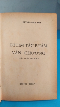 ĐI TÌM TÁC PẨM VĂN CHƯƠNG