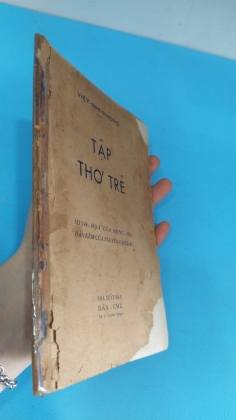 TẬP THƠ TRẺ