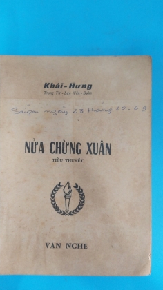 NỮA CHỪNG XUÂN