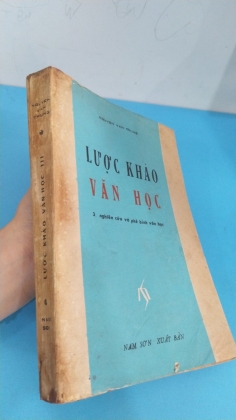 LƯỢC KHẢO VĂN HỌC