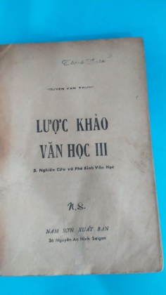 LƯỢC KHẢO VĂN HỌC