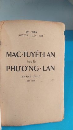 MẠC TUYẾT LAN