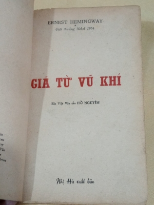 GIÃ TỪ VŨ KHÍ - HEMINGWAY (HỒ NGUYÊN DỊCH)