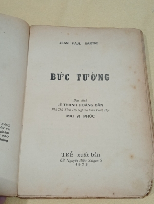 BỨC TƯỜNG