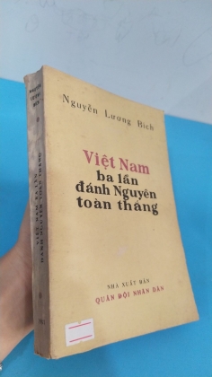 VIỆT NAM BA LẦN ĐÁNH NGUYÊN TOÀN THẮNG