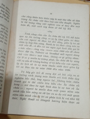 CUỘC PHIÊU LƯU TƯ TƯỞNG VĂN HỌC ÂU CHÂU THẾ KỶ XX