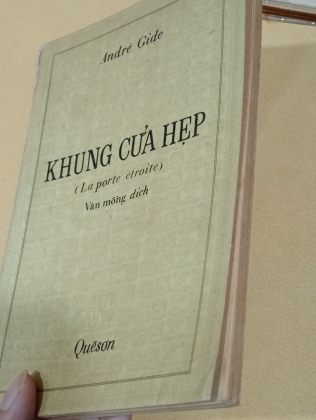 KHUNG CỬA HẸP