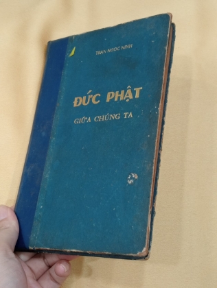 ĐỨC PHẬT GIỮA CHÚNG TA