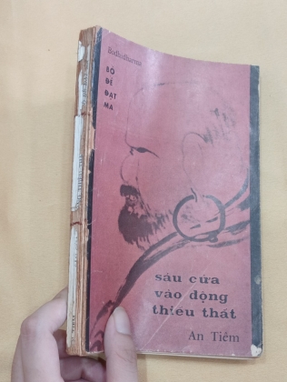 SÁU CỬA VÀO ĐỘNG THIẾU THẤT