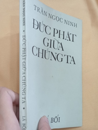 ĐỨC PHẬT GIỮA CHÚNG TA