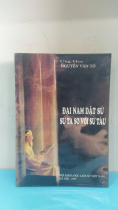 ĐẠI NAM DẬT SỬ SỬ TA SO VỚI SỬ TÀU