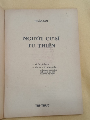 NGƯỜI CƯ SĨ TU THIỀN