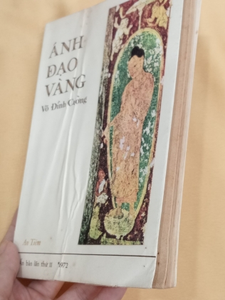 ÁNH ĐẠO VÀNG 