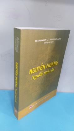 NGUYỄN HOÀNG NGƯỜI MỞ CÕI