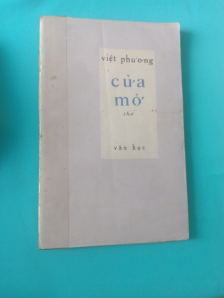 CỬA MỞ