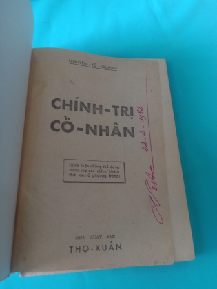 CHÍNH TRỊ CỔ NHÂN