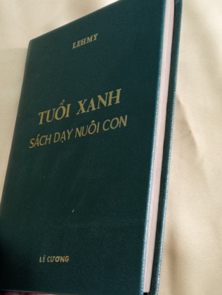 TUỔI XANH SÁCH DẠY NUÔI CON