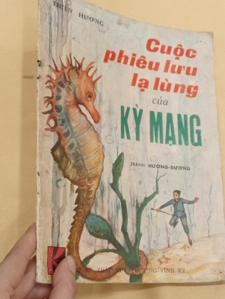 CUỘC PHIÊU LƯU LẠ LÙNG CẢ KỲ MẠNG