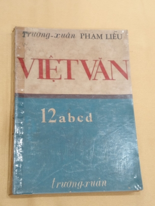 VIỆT VĂN