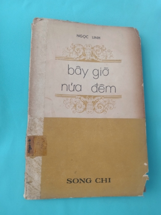 BÂY GIỜ NỬA ĐÊM