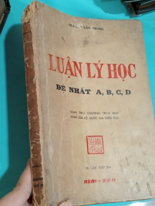 LUẬN LÝ HỌC ĐỆ NHẤT A,B,C,D