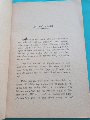 TÌNH CẢM VÀ ĐỜI SỐNG ĐẠO ĐỨC - JEAN LACROIX