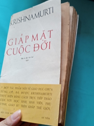 GIÁP MẶT CUỘC ĐỜI