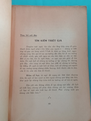 CHÂN DUNG TRIẾT GIA