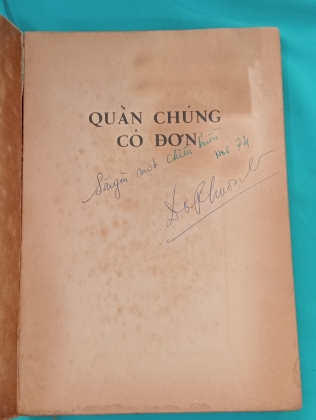 QUẦN CHÚNG CÔ ĐƠN