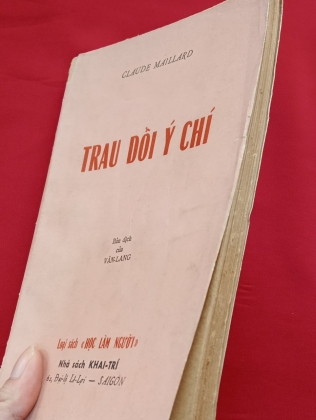 TRAU DỒI Ý CHÍ