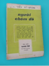 NGƯỜI CHÉM ĐÁ