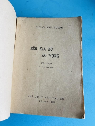 BÊN KIA BỜ ẢO VỌNG