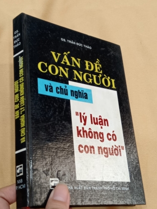 VẤN ĐỀ CON NGƯỜI VÀ CHỦ NGHĨA